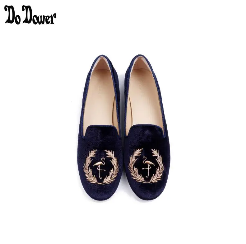 

2018 Fashion Brand Womens Velvet Flats Princetown Shoes Round Toe Metal Chain Ladies Loafers Flats embroidery Casual Shoes NX68