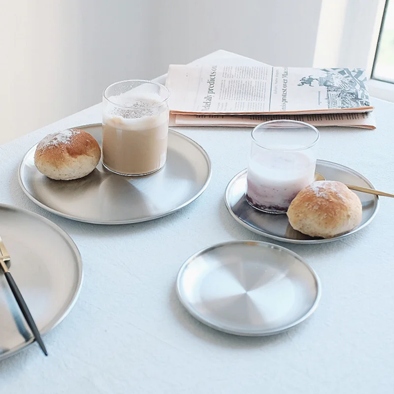

Scrub Metal 304 Stainless Steel Disc Dessert Tray Multi-purpose Plate Plate Fruit Plate