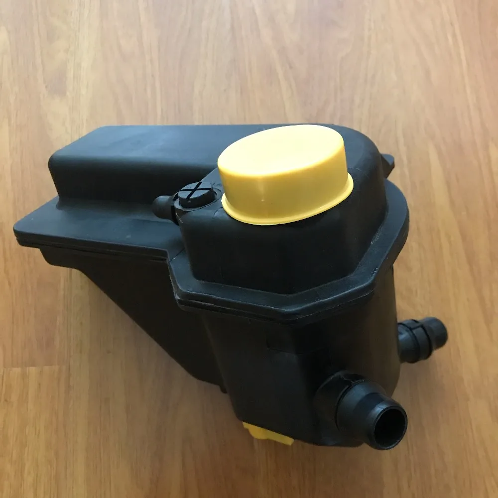 Radiator Coolant Reservoir Overflow Expansion Tank For BMW X5 Z3 E53 E36 Coupein Valves & Parts