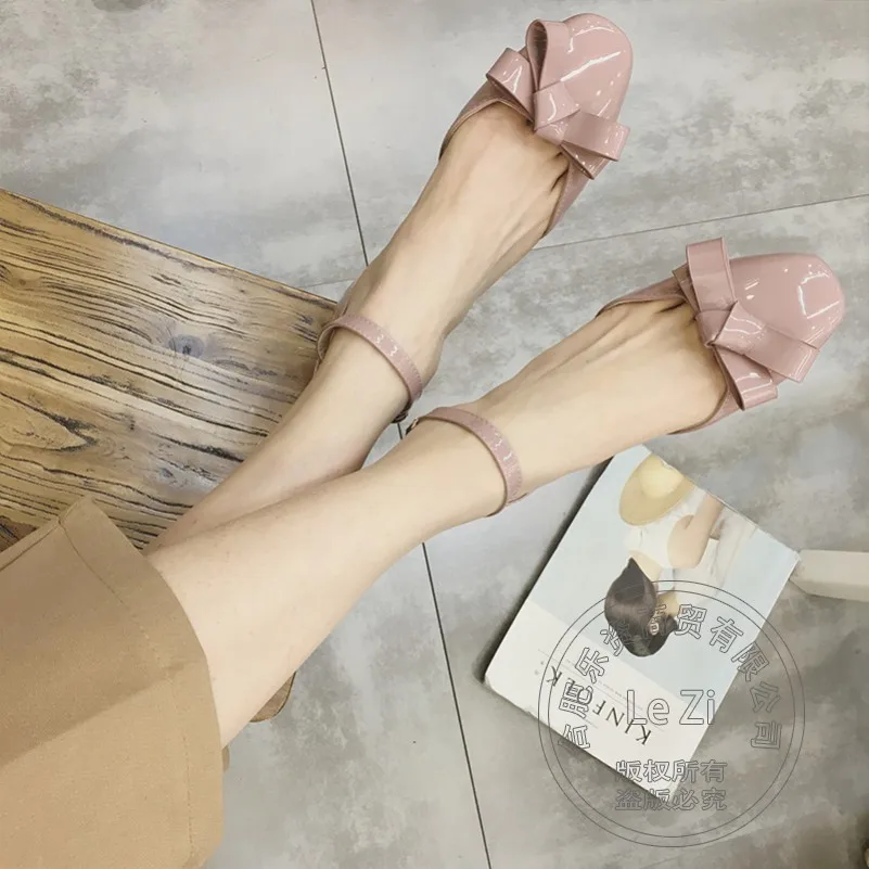

Flats Women New Arrival Women Casual Shoes Glossy Glamour Solid Stylish Pu Shoes Plateau Strappy Brand