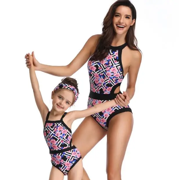 Одинаковые Семейные купальные костюмы для мамы и дочки; бикини; купальник для мамы и дочки; купальные костюмы для маленьких девочек; пляжная одежда для купания - Цвет: Color 15