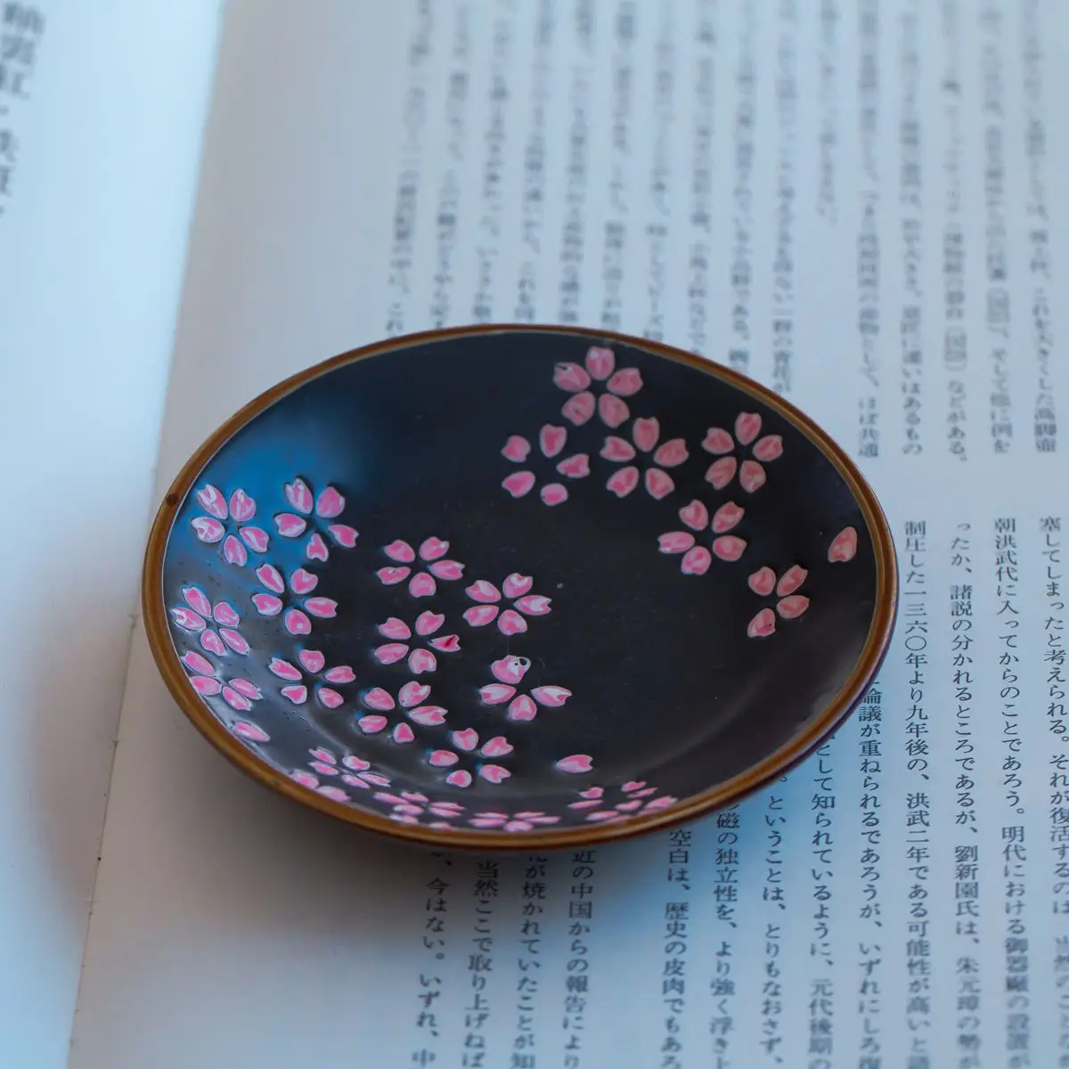 Прямая японский Цзиндэчжэнь керамическая матовая посуда с изображением вишен керамическая суши десерт горчичный сок посуда - Цвет: 8.6cmX3.8cm