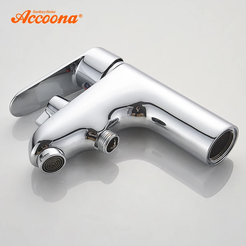 Günstig Accoona Bad Becken Wasserhahn Chrom Einzigen Handgriff Waschbecken Wasserhahn Mixer mit Dusche Kopf Heiße Und Kalte Wasser Schlauch Armaturen a9369