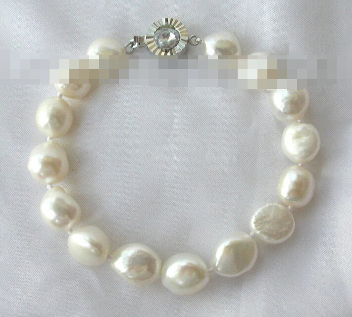 

01040 baroque white freshwater cultured pearl bracelet