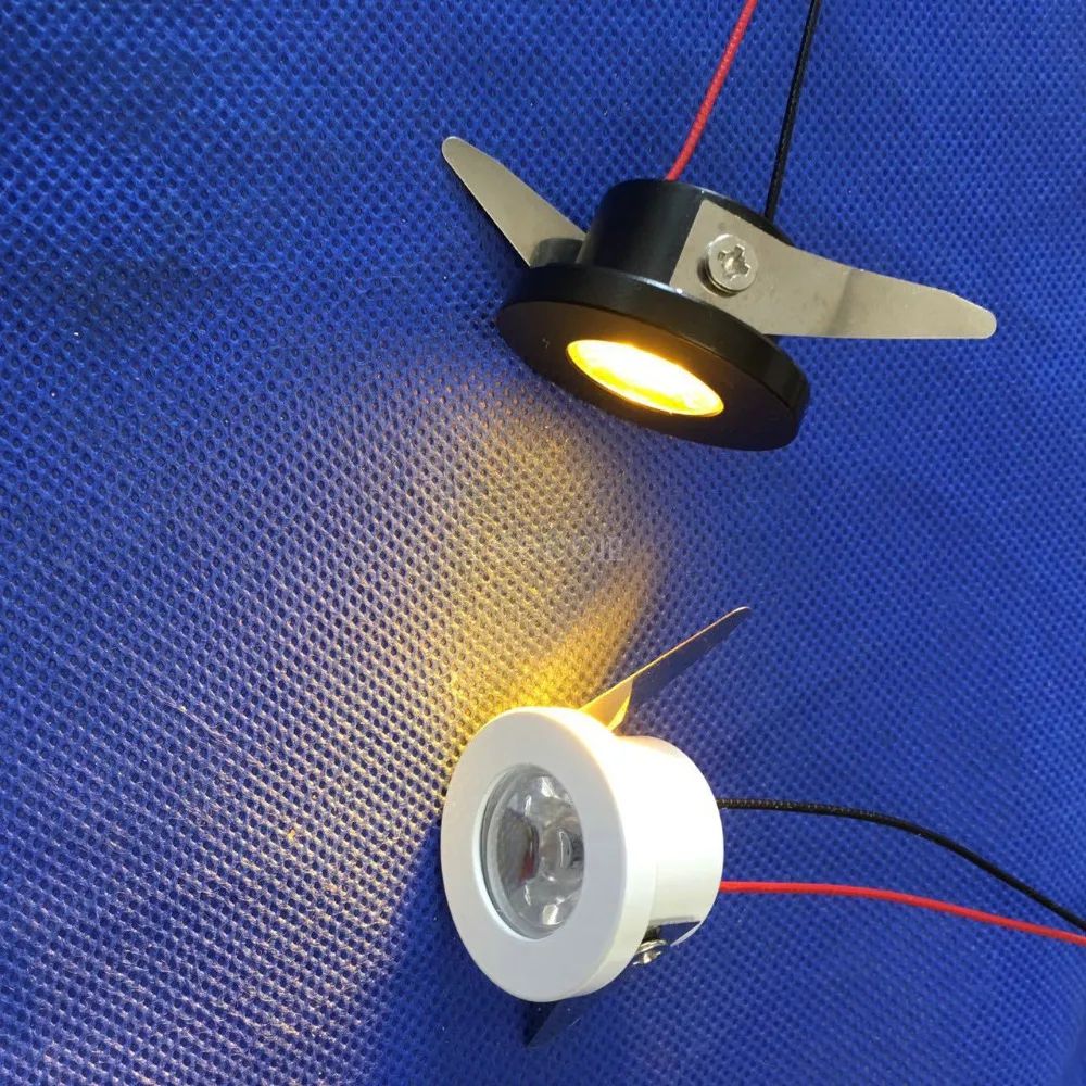 1pcs/lot LED Mini Cabinet Downlight 1.5W diameter 31mm 230v gold Frame Recessed Ceiling No Flicker Spot Lights For Home 1pcs/lot LED Mini Cabinet Downlight 1.5W diameter 31mm 230v gold Frame Recessed Ceiling No Flicker Spot Lights For Home