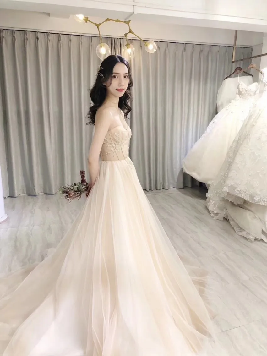 dress pengantin 2018