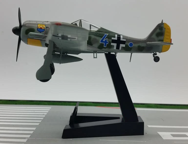 TRUMPETER 1: 72 масштабный самолет модели игрушки немецкий FW 190 A-8 модель истребителя 36363 любимая модель