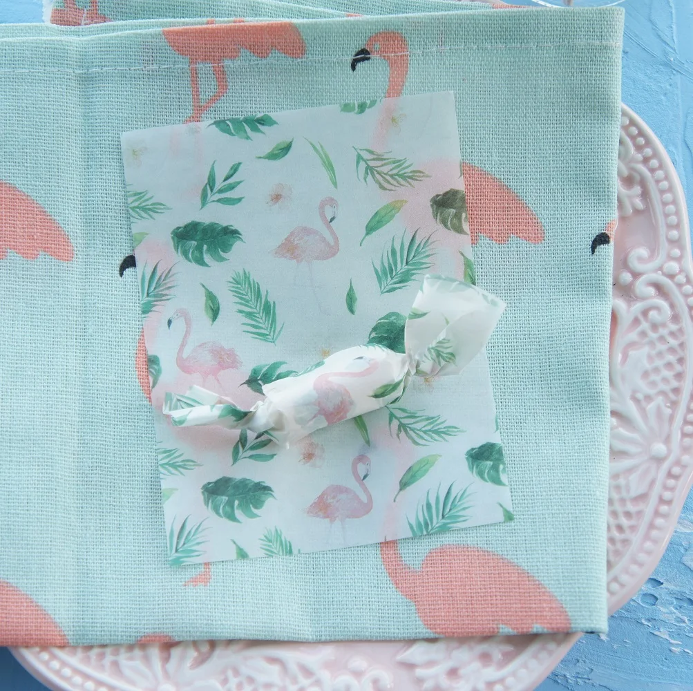 

9*12.5cm 100pcs Flamingo style wax paper Candy Chocolate Taffy Wrapping For Christmas wedding gift sweet Party Gift Decoration