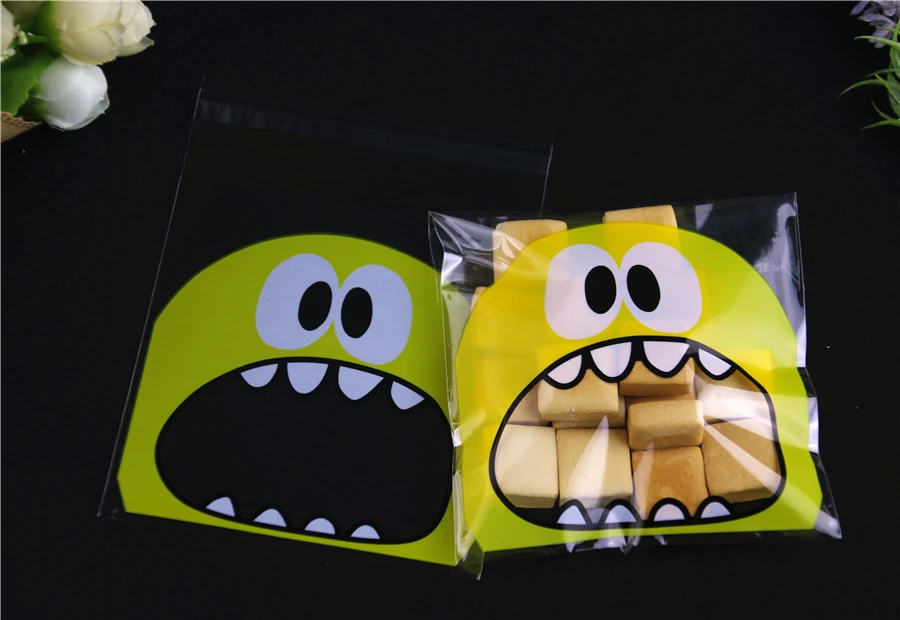 Biscuit bags (204)