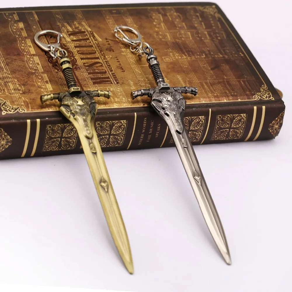 

2 Colors Dark Souls 3 Weapon 15.5cm Keychain New Arrival Metal Sword Key Chain Ring Holder Pendant Chaveiro Llavero Porte Clef