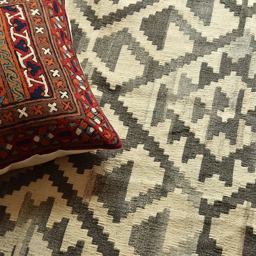 

Aubusson wool carpet handwoven wool French Chic Victorian Style