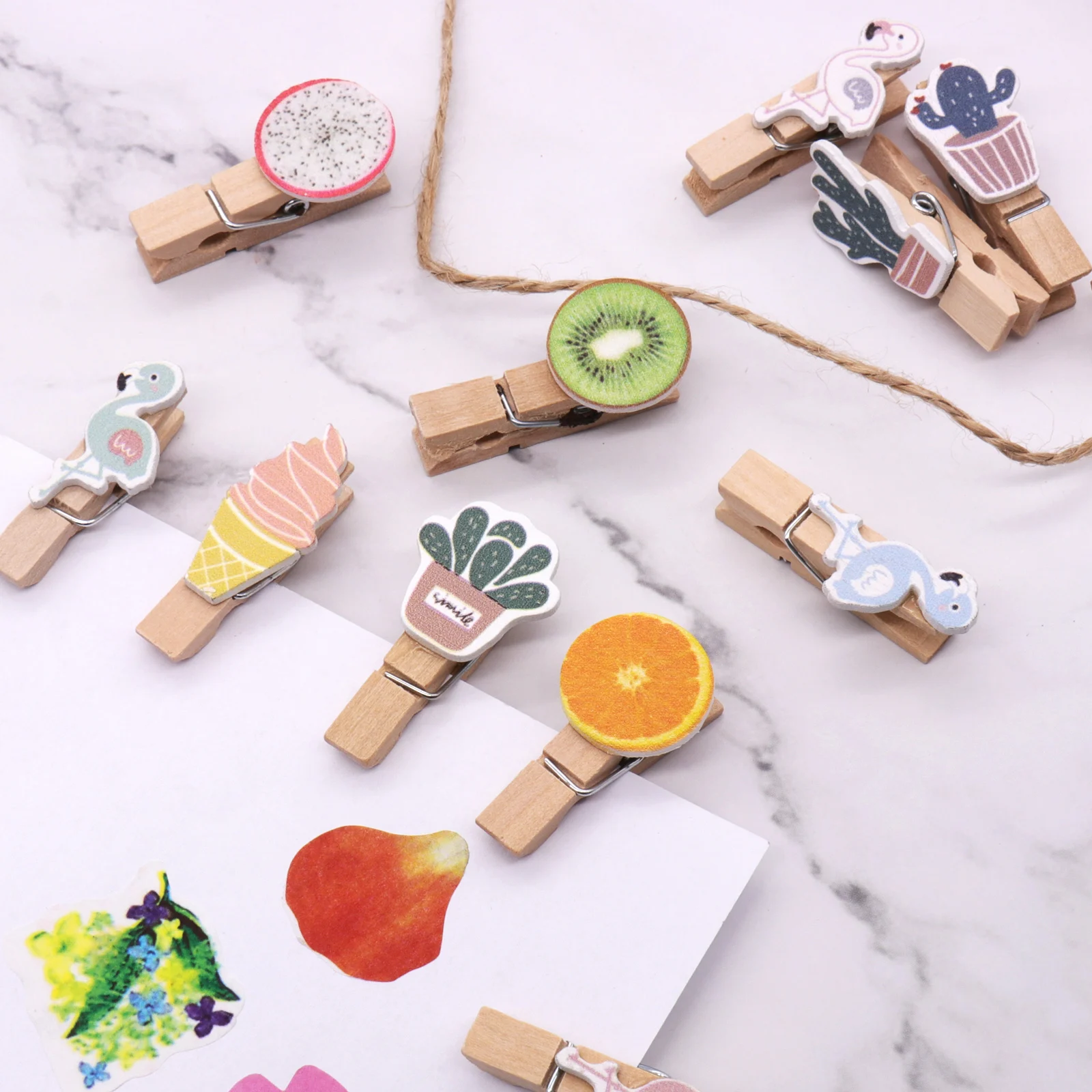

10pcs/pack Mini Flamingo Cat Cartoon Spring Wood Clips Fruit Wood Clips Paper Photo Clip Craft Decoration Clips Clothespin