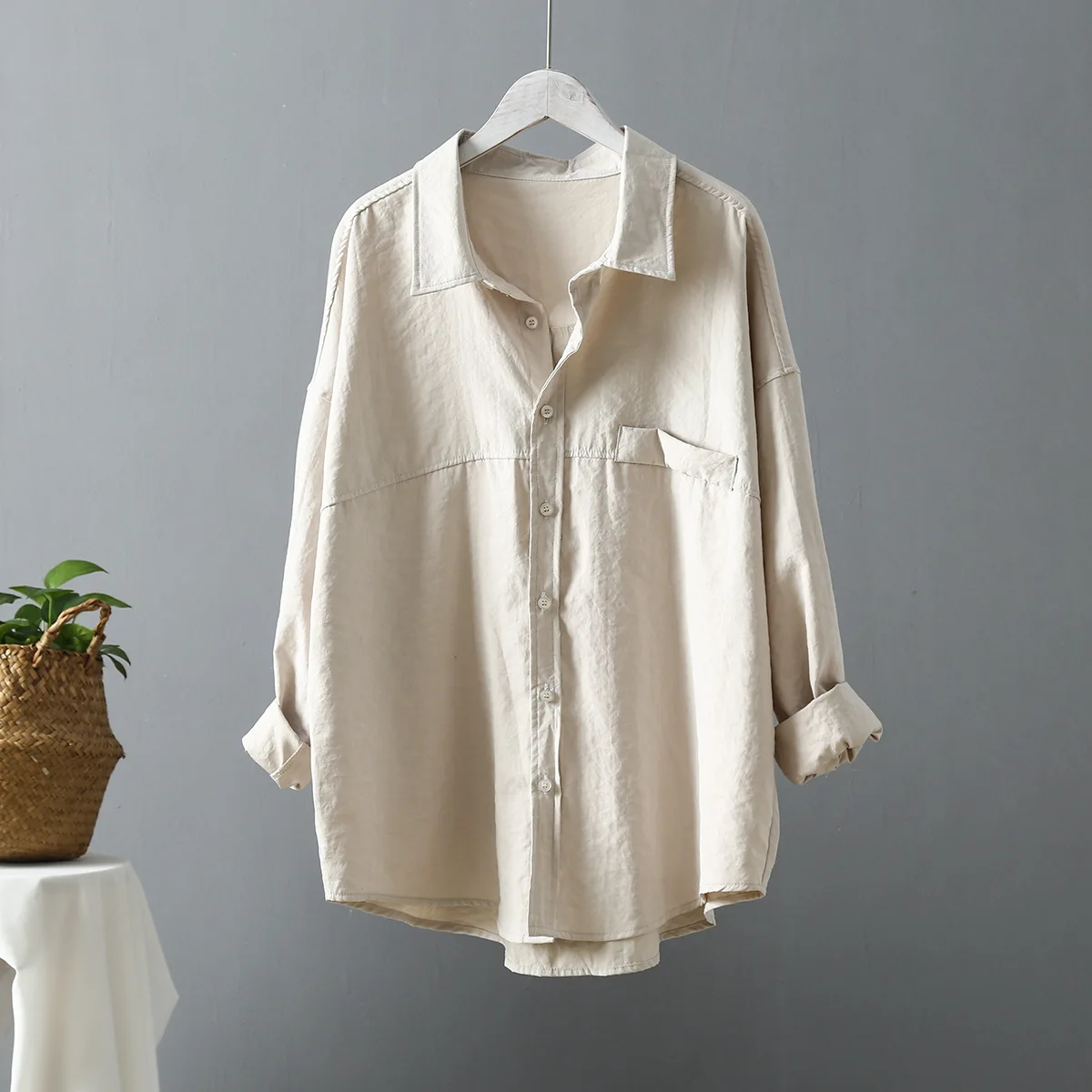 Женская блузка, большие размеры, свободные топы, женская модная уличная одежда, однотонная, с заниженным плечом, с длинным рукавом, белые рубашки - Цвет: Beige