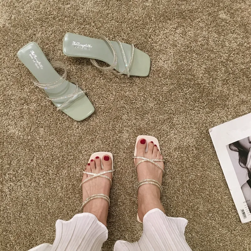 

Slides Shoes Square heel Low Women's Slippers 2019 Ladies Flip Flops On A Wedge Sliders Luxury New Flip-flops