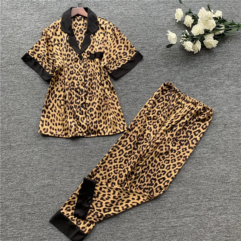 

Daeyard Luxury Leopard Pajamas For Women Silk Satin Button Up Short Sleeve Pj Set Summer Pyjamas Sexy Ladies' Sleepwear Homewear