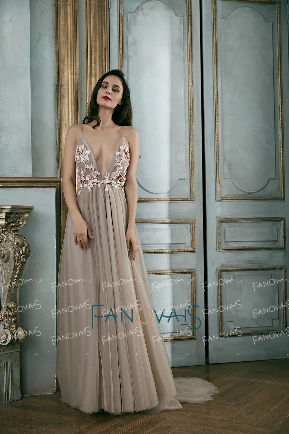 Fashion Evening Dresses Long A-Line Tulle Deep V-Neck Prom Dresses 2019 Lace Flower Beaded Robe de Soiree Evening Party Gown NE7 Fashion Evening Dresses Long A-Line Tulle Deep V-Neck Prom Dresses 2019 Lace Flower Beaded Robe de Soiree Evening Party Gown NE7