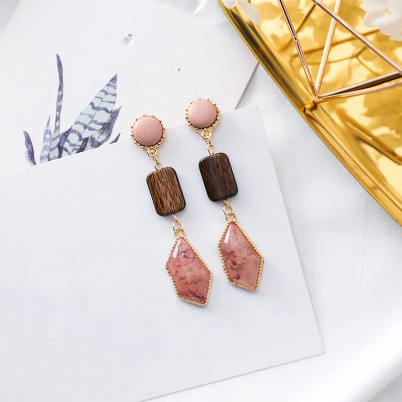 

2018 New Arrival Trendy Women Dangle Earrings Korean Long Wooden Fashion Geometric Earrings With Irregular Personality Jewelry