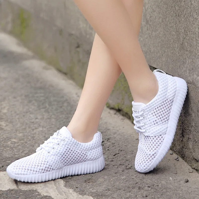 flat nike shoes for women
