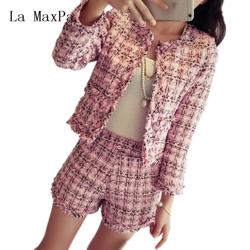 

2018 Autumn Winter Tweed 2 Piece Set Women Slim Plaid Short Set Spring Fashion Fringed Trim Jacket Coat + Tassels Short Suit