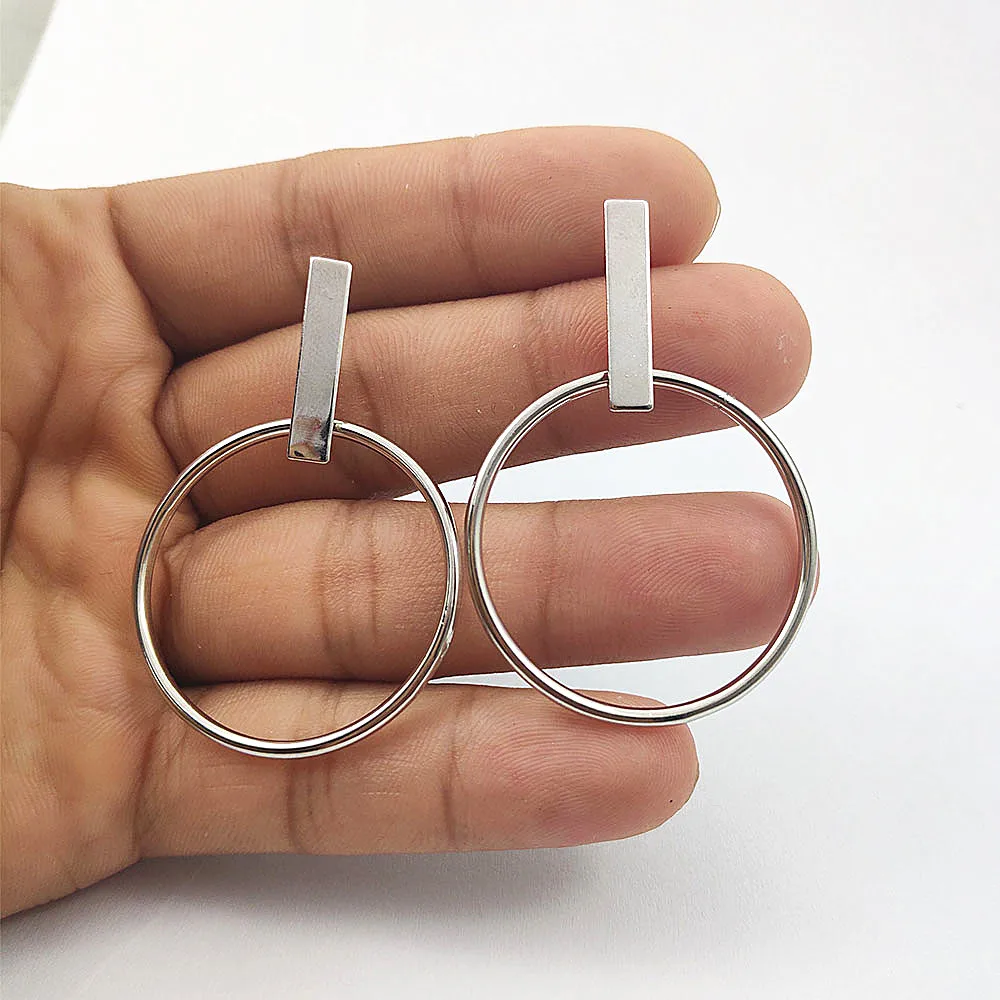 

Fashion Round Pendant Earrings Exaggerated Hollow Large Earrings Rectangular Geometric Earrings for Women Popular Jewelry W682