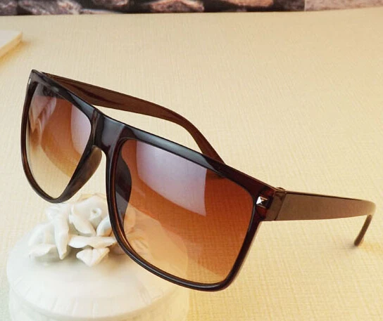 

high 3 Color 2016 NEW Retro Rivet fashion men sunglasses women brand designer oculos de sol glasses GL-5180