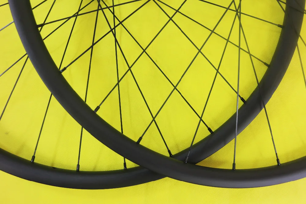 Clearance LIGHT WEIGHT 29er MTB XC 30mm hookless straight pull carbon wheelset 29" boost 350 hubs 6 bolts or center lock Pillar wing 20 4 Clearance LIGHT WEIGHT 29er MTB XC 30mm hookless straight pull carbon wheelset 29" boost 350 hubs 6 bolts or center lock Pillar wing 20 4