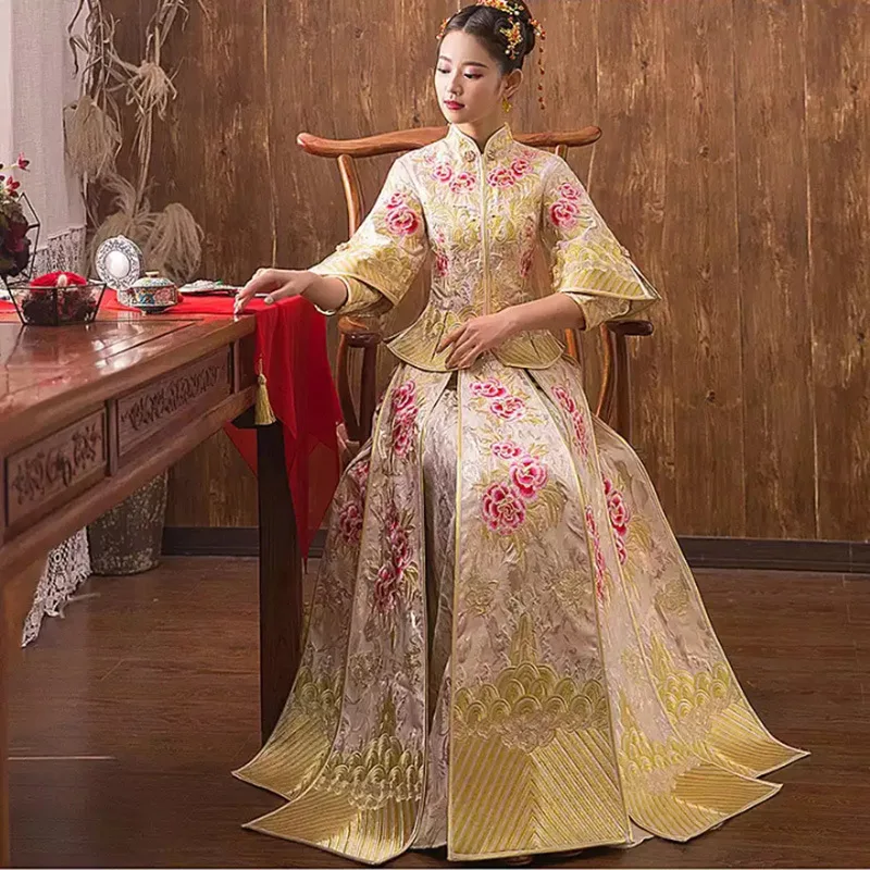 

Summer Womens Retro Slim Fit Beige Yellow Embroidery Wedding Dress Maxi Qipao Skirts 3/4 Sleeve Chinese Wedding Cheongsam Dress