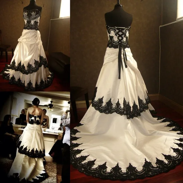 Stunning Gothic Black and White Wedding Dresses 2018 Lace Appliques Cascading Court Train Taffeta Steampunk Halloween Bridal Gowns