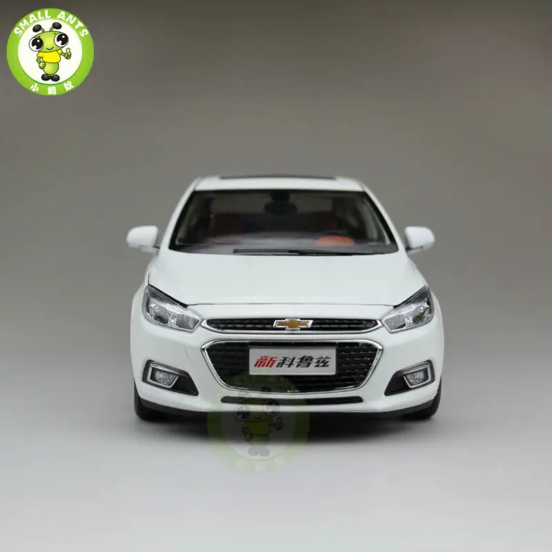 1:18 Chevrolet New Cruze литая модель автомобиля Белый