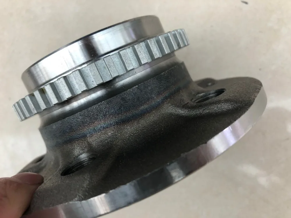 1pcs Rear Wheel Hub bearing for Chinese SAIC ROEWE RX3 360 MG GT ZS Auto car motor part 10094254