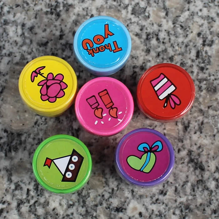 

10 pcs/ lot lovely Kids Cartoon Stamp Children Custom Plastic Rubber Self Inking Stampers Toys