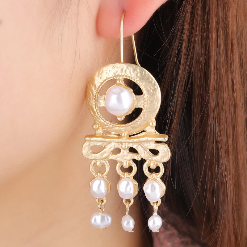 

2019 Simulated Minimalist Dangle Earrings For Women Irregular Simulated Pearl Shell Drop Earrings Wedding Jewelry Bijoux