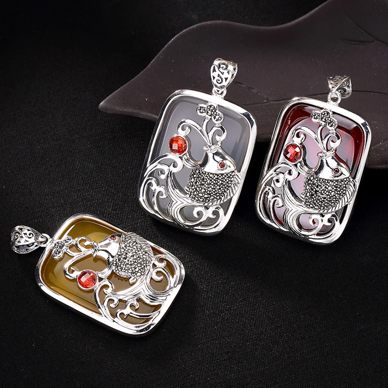 

2018 Limited Carnelian Accented Round New S925 Pure Huangbai Pomegranate Leap Long High-grade Joker Sweater Chain Pendant