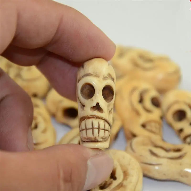 

TSB0146 Tibet Hand Carved Skull Big Beads Tibetan Amulet for Man 5pcs lot