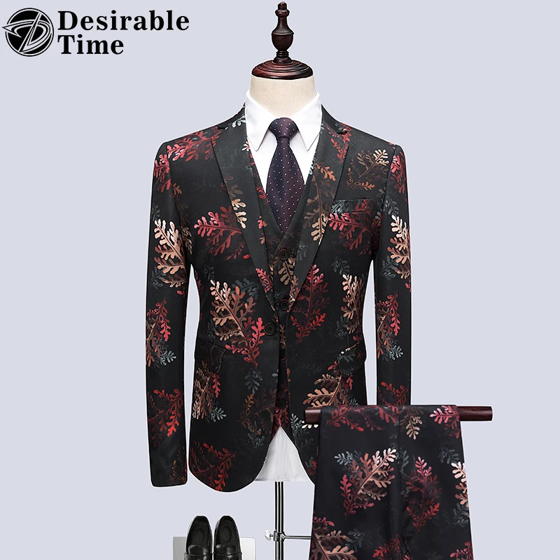 Korean Style New Men Prom Suits for Wedding 2018 Designer Slim Fit Tuxedo Red Blue Print Groom Suit Men Jacket+Vest+Pants DT414