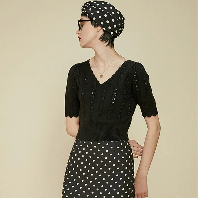 BARESKIY2019 new spring half sleeve solid color women's knit casual short-sleeved shirt V-neck slim stretch women's sweater BARESKIY2019 new spring half sleeve solid color women's knit casual short-sleeved shirt V-neck slim stretch women's sweater