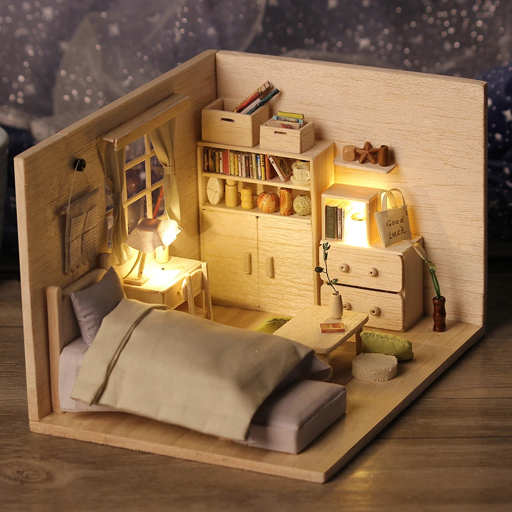 miniature dollhouse rooms