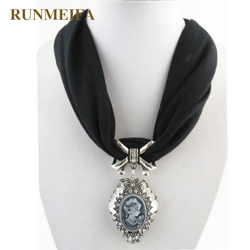 

2018 New Design Beauty avatar Pendant jewelry scarf women accessories scarfs fashion Luxury brand Pendant Scarves necklace gift