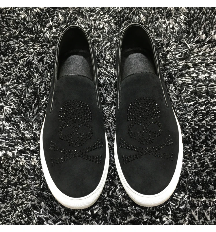 

Autumn Spring Men Loafers Black Crystal Skull Pattern Man Leather Casual Shoes Outdoor Slip-on Male Cosy Flat Shoes Suede Flats