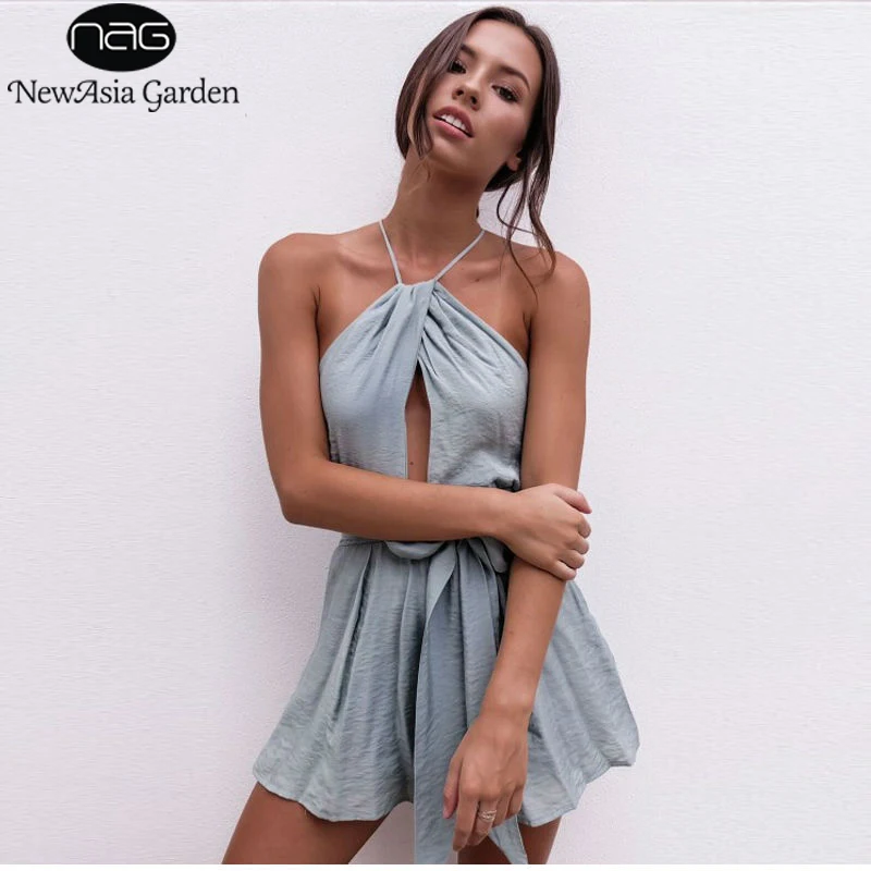 NewAsia مثير ارتداءها الصيف بذلة ربطة القوس فيونكة حزام خصر عارية الذراعين الرسن المرأة Playsuit الشاطئ ثوب فضفاض للمرأة بذلة قصيرة NewAsia مثير ارتداءها الصيف بذلة ربطة القوس فيونكة حزام خصر عارية الذراعين الرسن المرأة Playsuit الشاطئ ثوب فضفاض للمرأة بذلة قصيرة