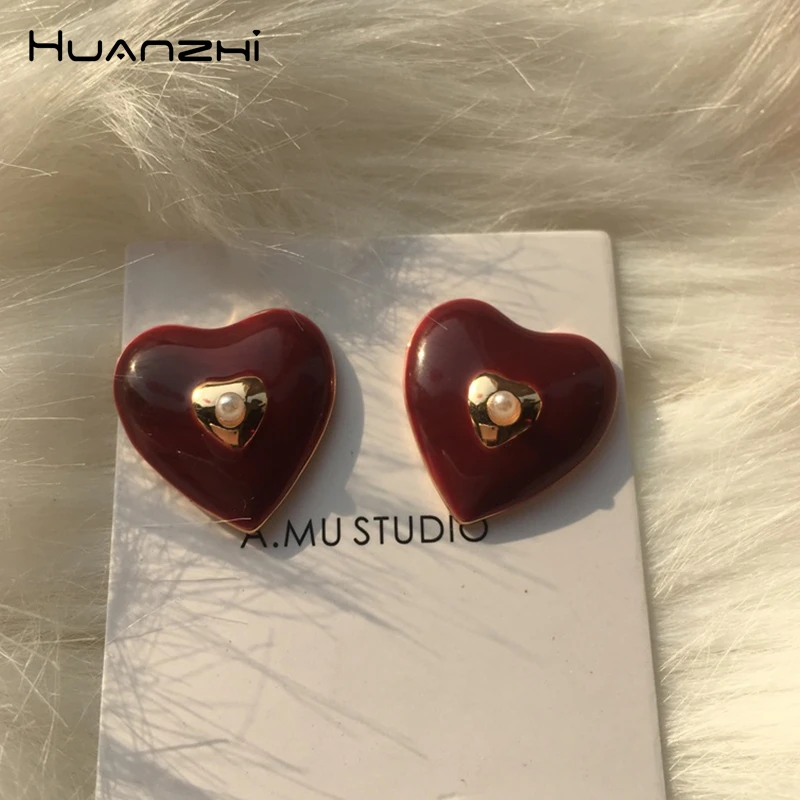 

HUANZHI 2019 New Design Korean Retro Red And Black Star Moon Heart-shaped Silver needle Stud Earrings for Women Party Gift