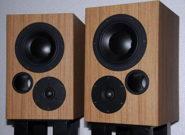 8 ohm bookshelf speakers