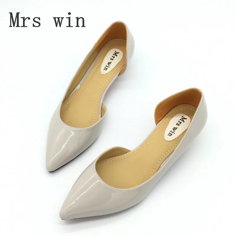 

Mrs Win Spring Autumn Sexy Low Heel Shoes Pointed Toe Patent Leather Shallow Slip-On Women's Pumps Shoes Ladies Single Shoes