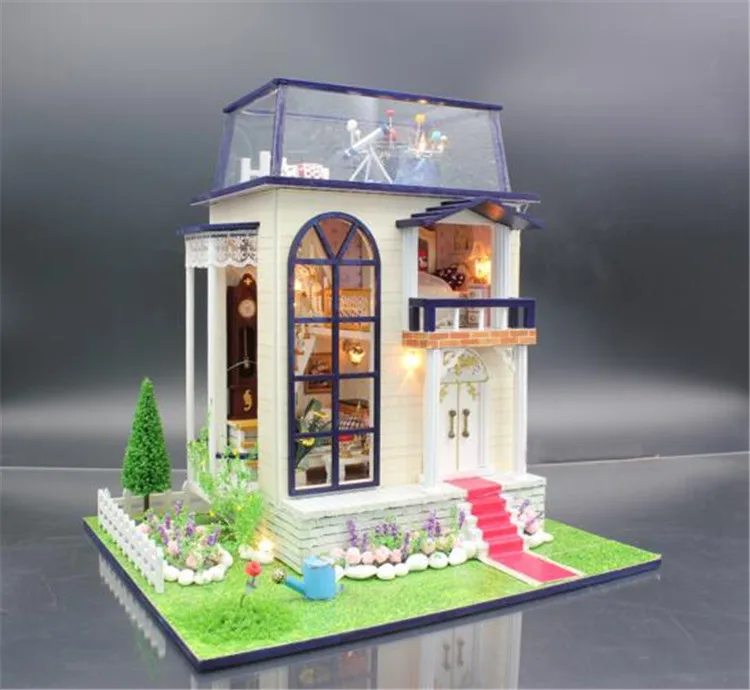 rose doll house
