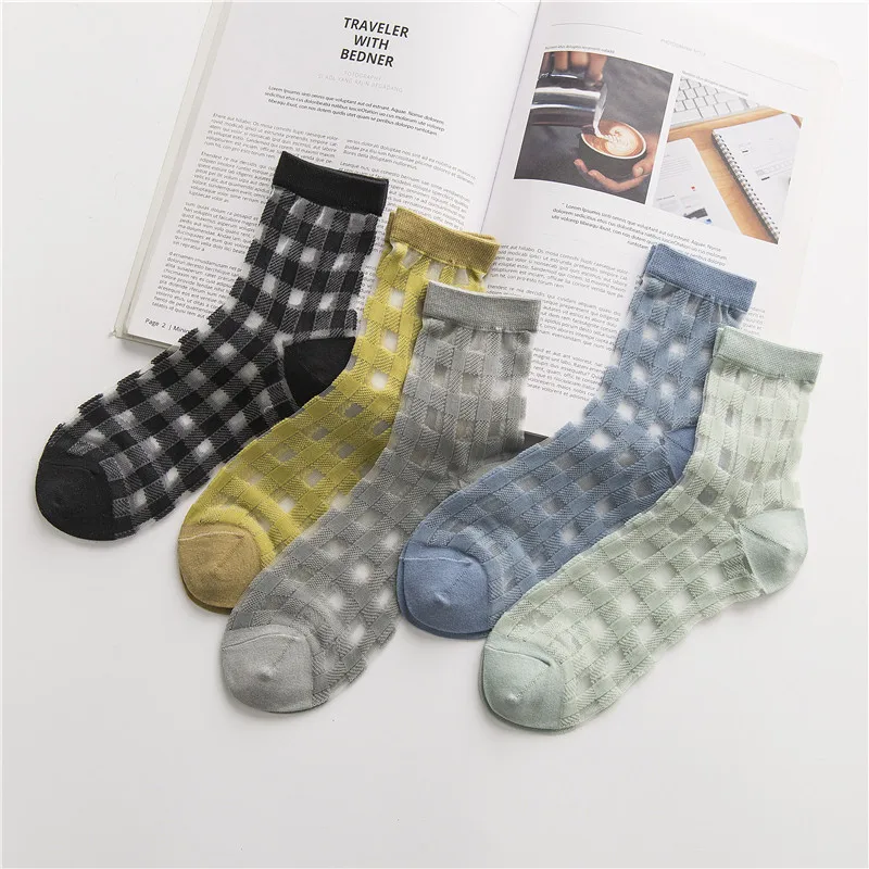 

HUI GUAN Five Colors Hollow Breathable Ultra-thin Short Socks Women Original Lattice Cute Socks Stretchy Fashion Women Socks