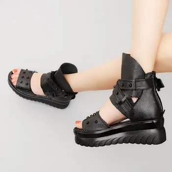 

Summer Women's Black PU Leather Sandals Rivet High Platform Shoes Rome Style Foot Wearing Outdoors