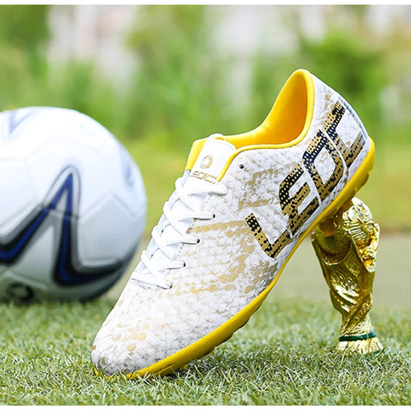 2018 Newest Soccer Shoes Shoes Breathable Sneakers For Men Football