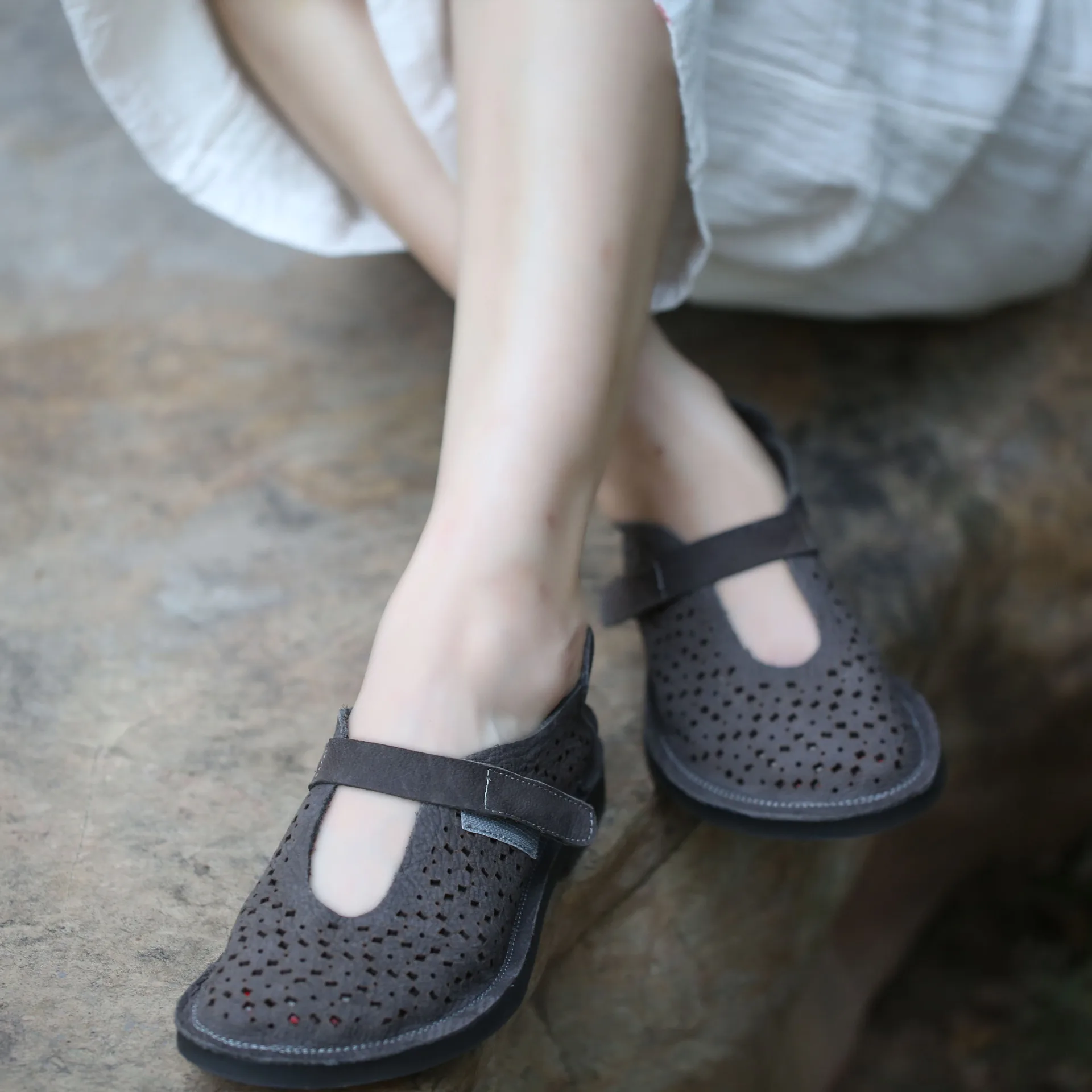 

high quality women 2019 autumn genuine leather flat heels shoes female espadrilles moccasins loafers creepers sapatilha 938-5