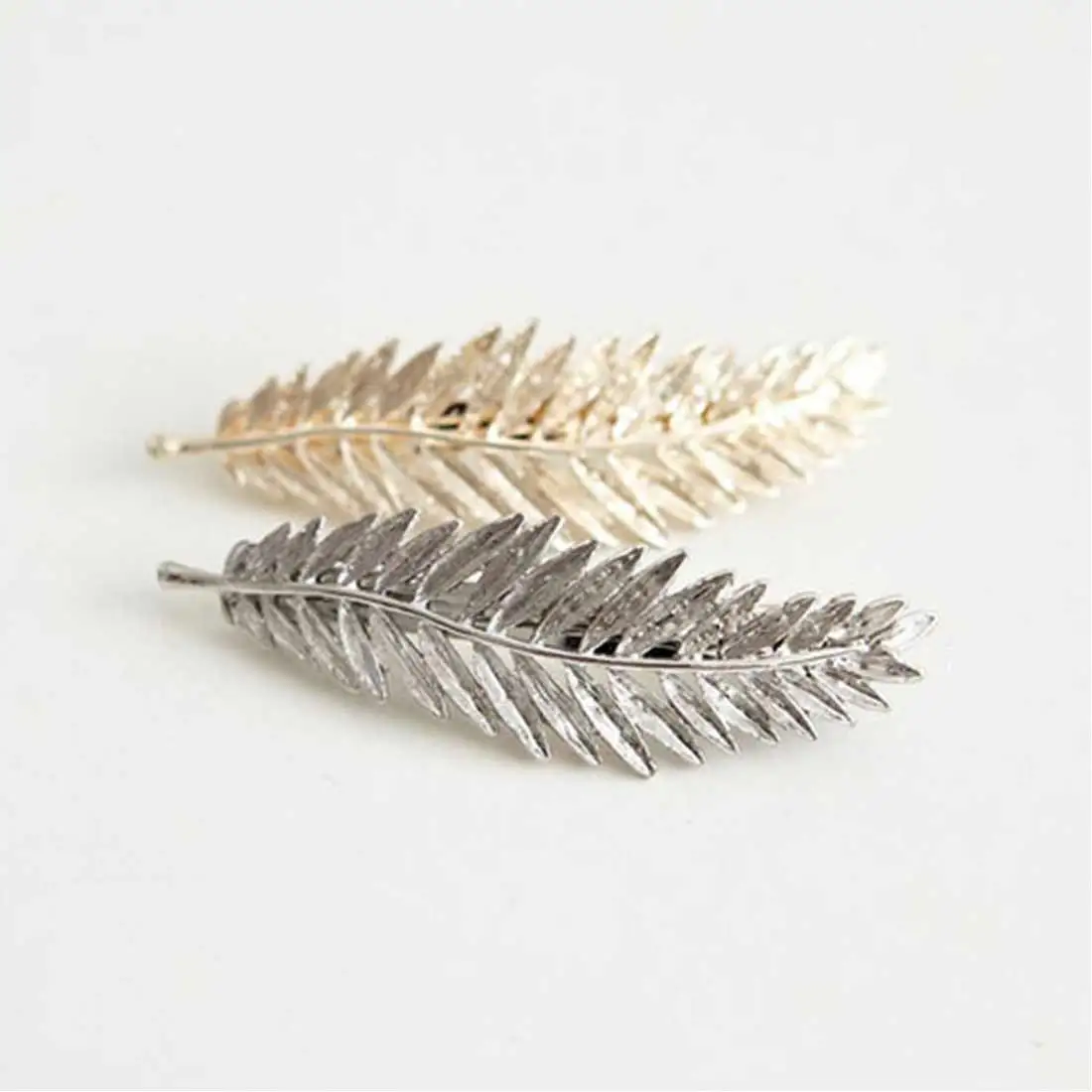 

Personality Simple Atmospheric Retro Metal Alloy Feather Leaf Hair Horsetail Clip Headdress Hair Ornament Women's Hair Card