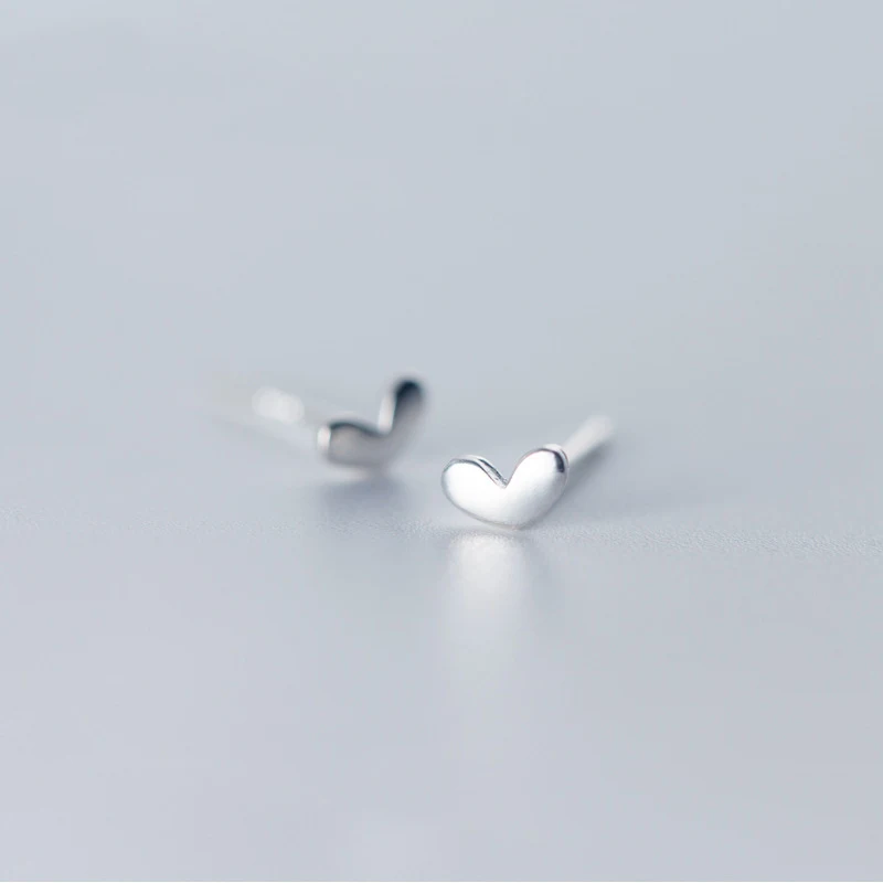

MloveAcc 100% 925 Sterling Silver Petite Plain Hearts Stud Earrings for Women Girl Lady Silver Small Earrings Fine Jewelry brinc
